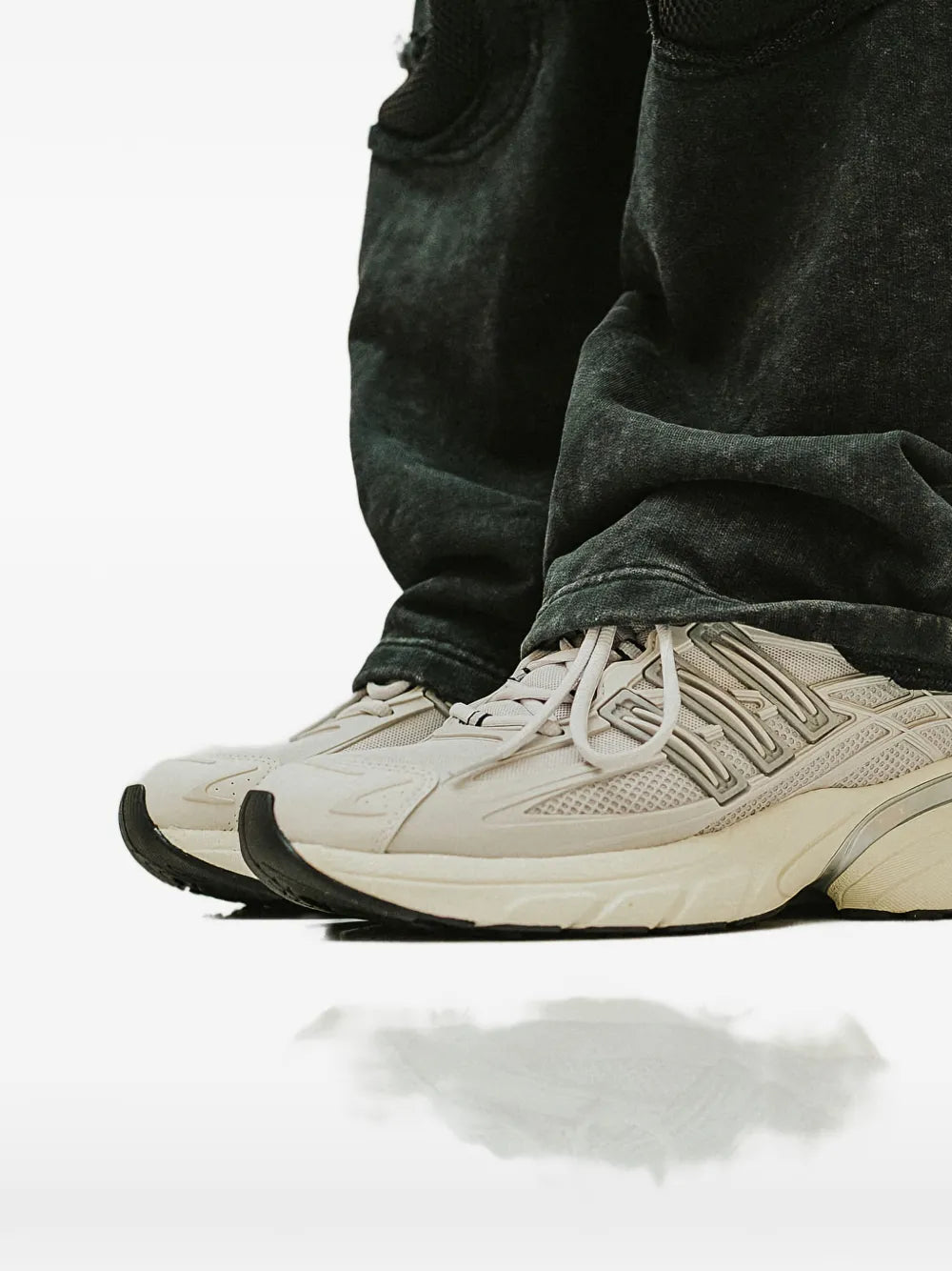 adidas Adistar Xlg 2.0 — Grey — Size US M 3.5 - US W 5 — Detail View