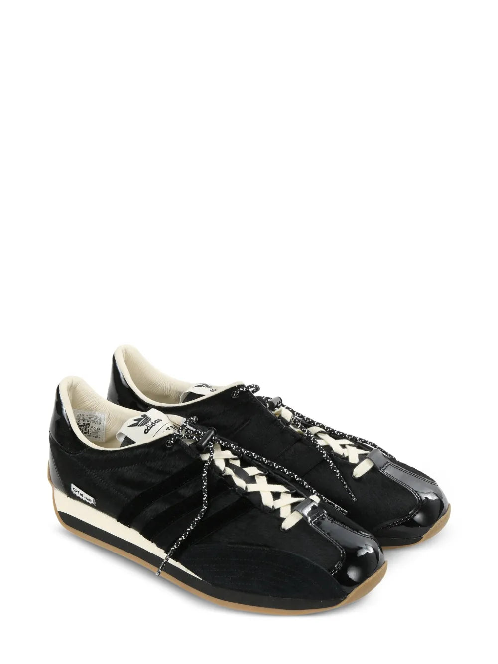 adidas Sftm Country Og Sneakers — Black — Size US M 9 - US W 10.5 — Front View