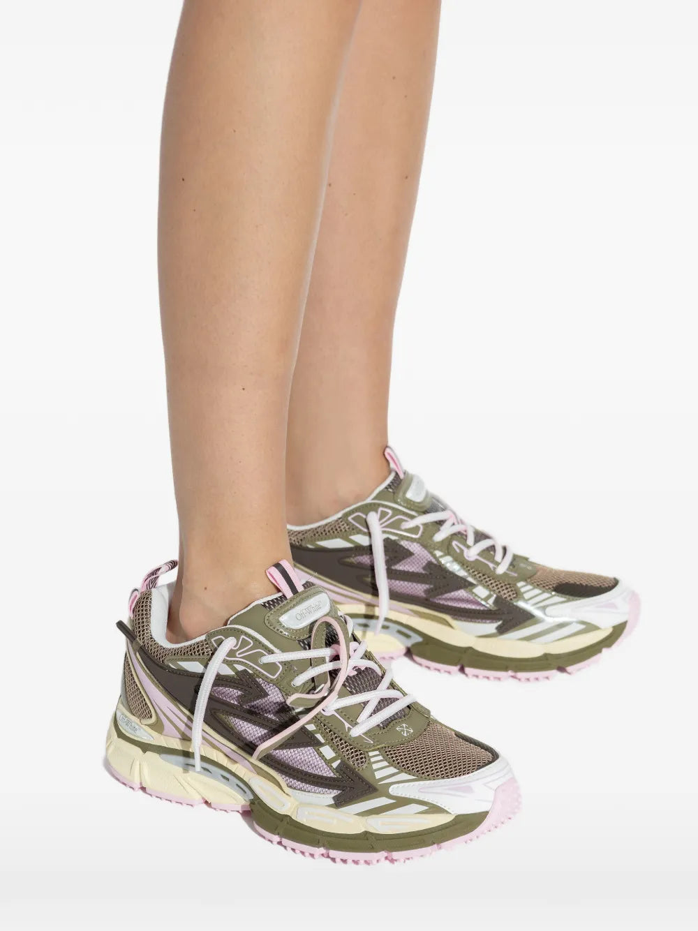 Off-White Be Right Back Tag-Detail — White — Size US M 3.5 - US W 5 — Detail View