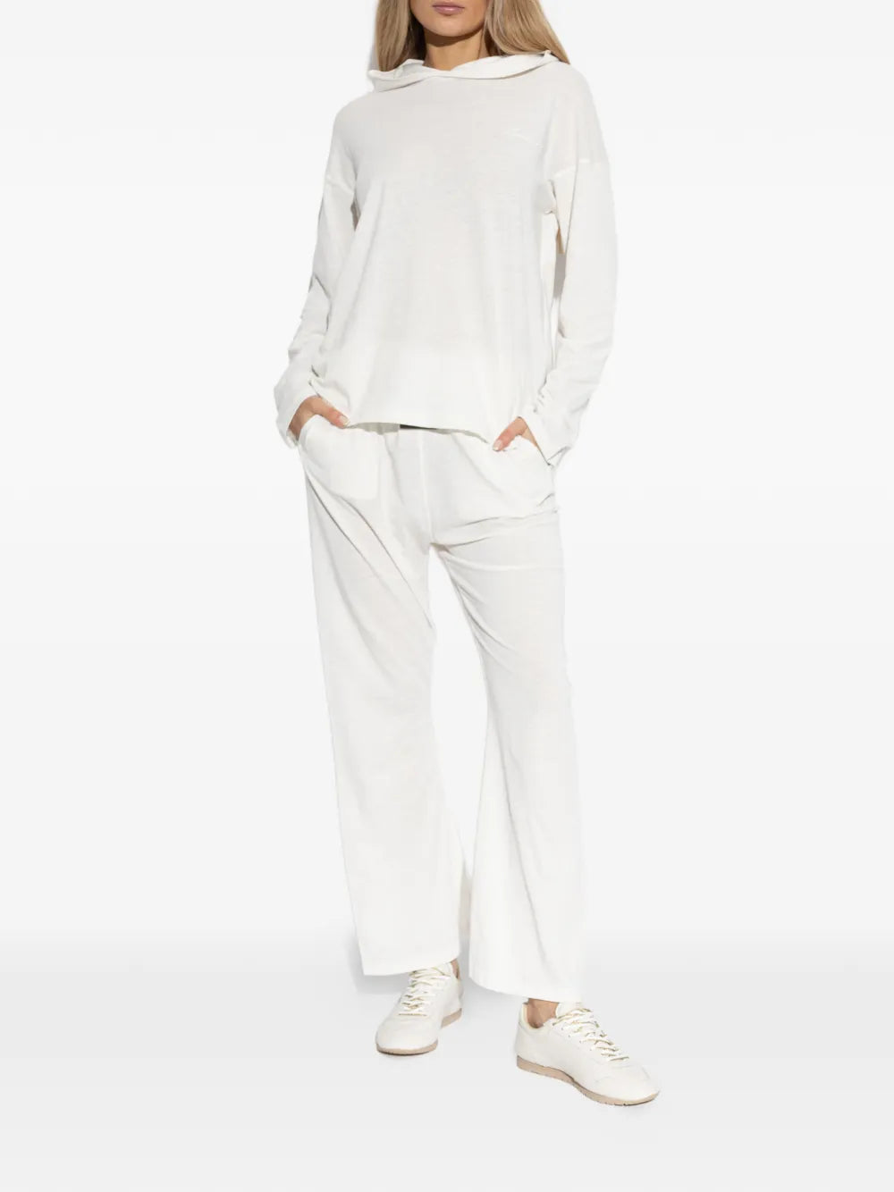 Autry Windspin — White — Size US M 3.5 - US W 5 — Lifestyle View
