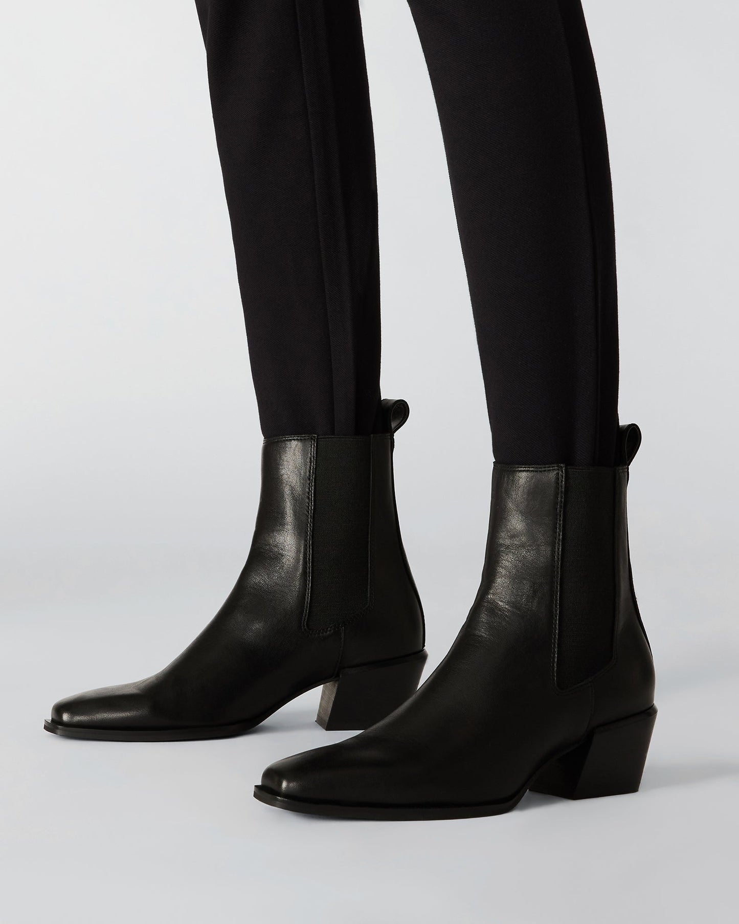DAXEN BLACK LEATHER
