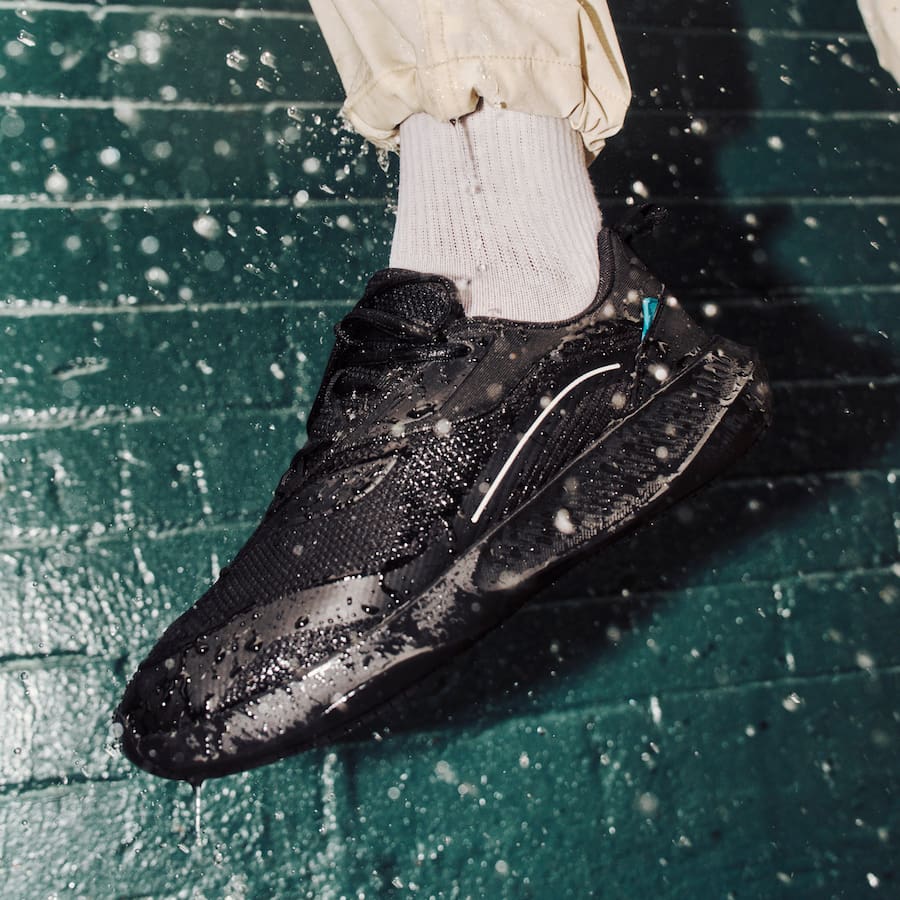 Women's Tidal Sneaker - Black on Black